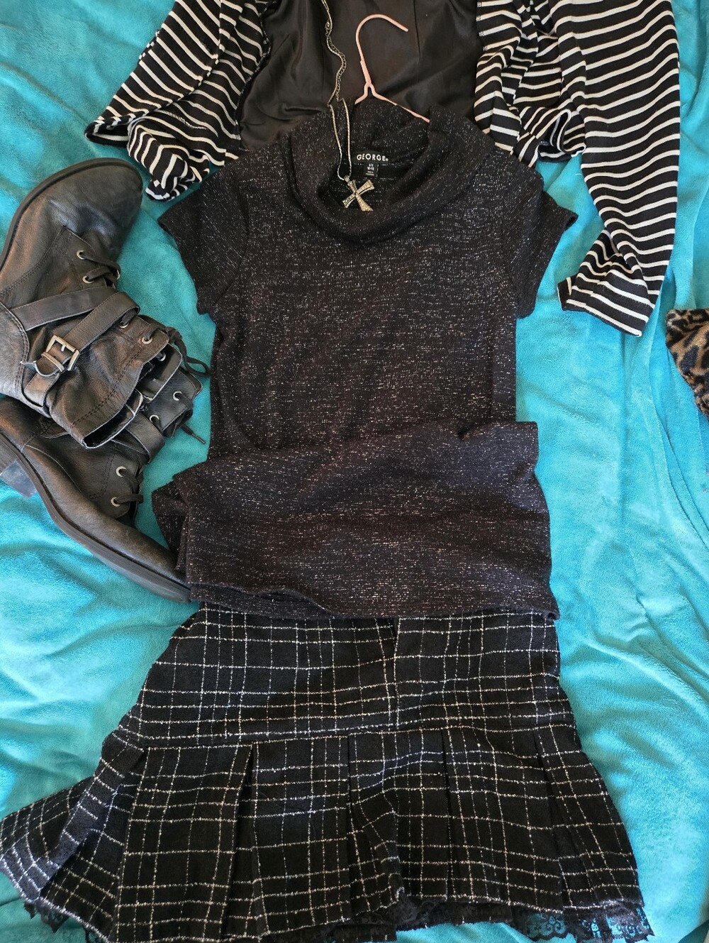 George Mcbling Indie Grunge Black Sparkle Cowl Neck Short Sleeve Sweater Tunic